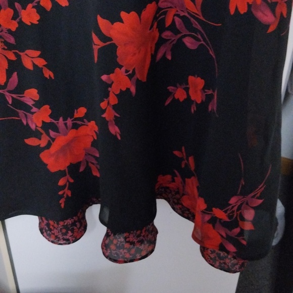 Dress - Picture 4 of 4